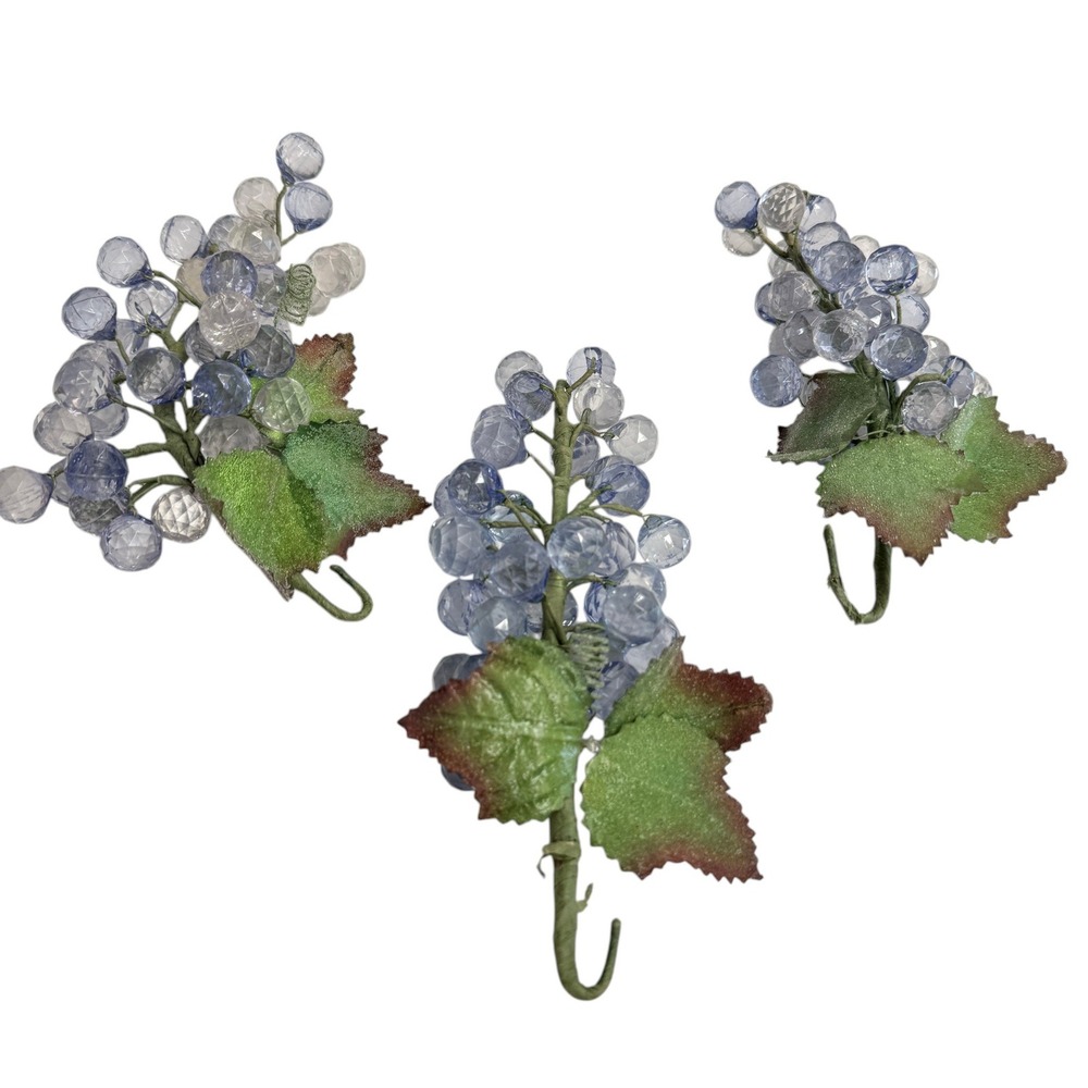 Unbranded‎ Grape Clusters Set of 3 Blue Clear Acrylic Faceted Fruit Decor Hooked